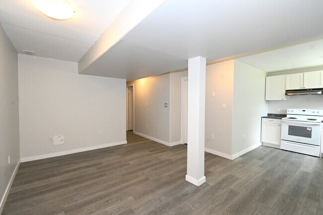 Photo - 1483 Milburn Ave