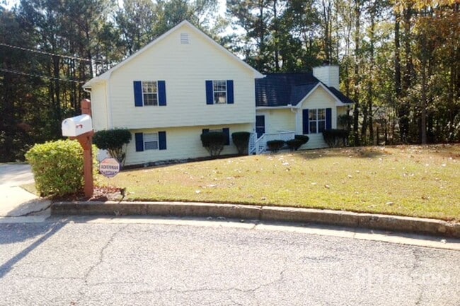 Photo - 4684 Woodglen Ct House