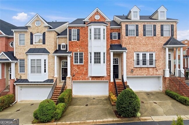 Building Photo - 319 Creekbank Way SE