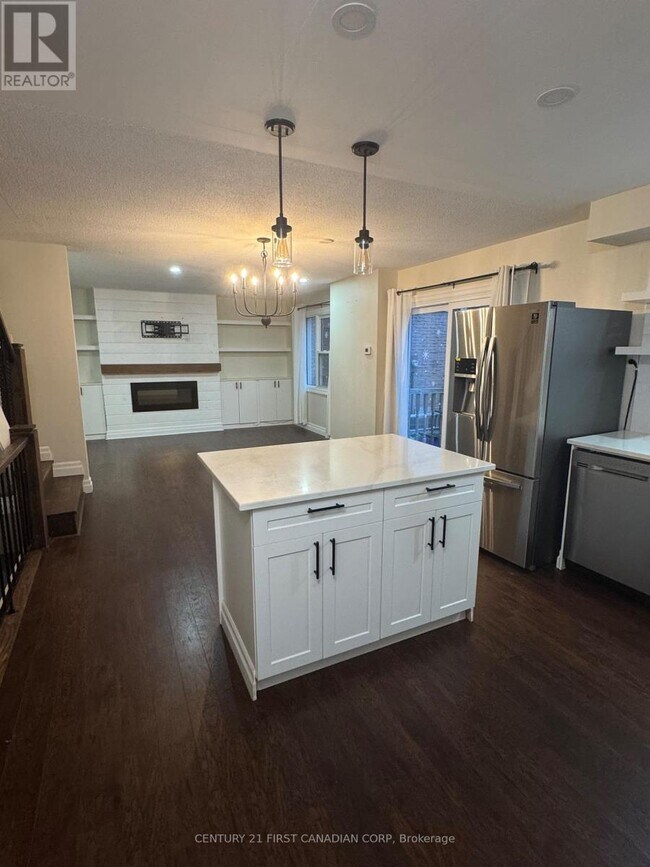Photo - 230 Clarke Rd