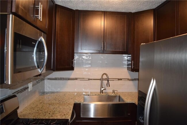 Photo - 227 Goshen Ln