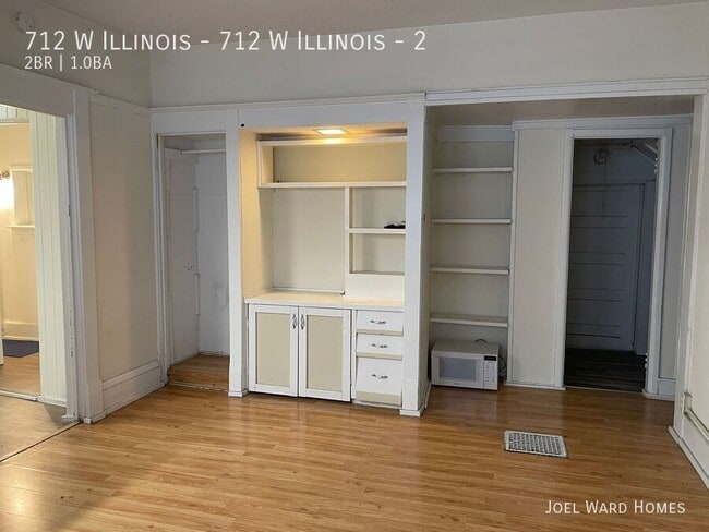 Photo - 712 W Illinois St Unit 2