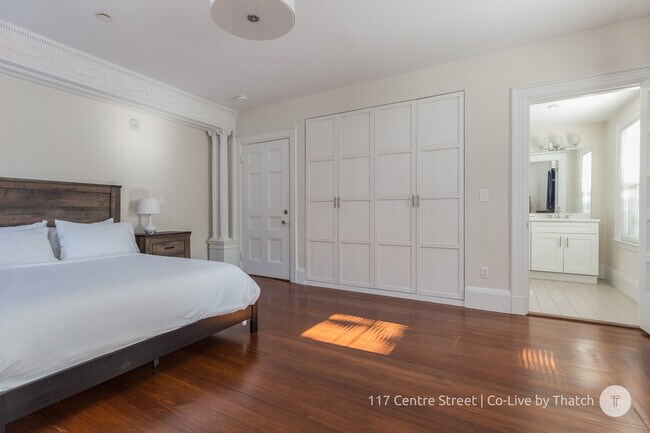 Photo - 117 Centre St