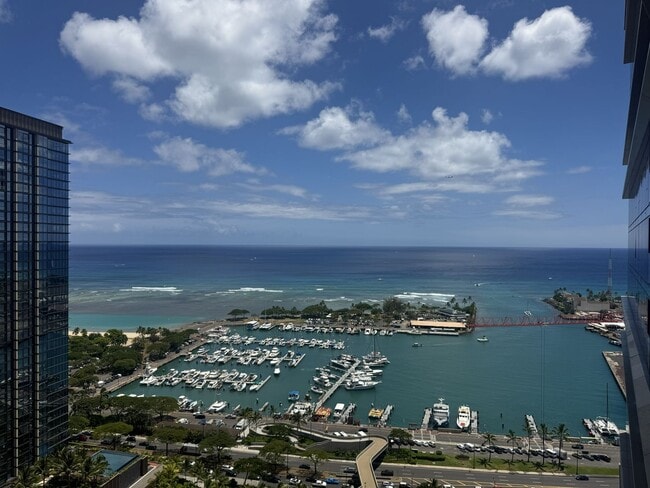 Building Photo - The Park Ward Village - High Floor One Bedroom, One Bath, Den with Ocean Views! Unit 3006