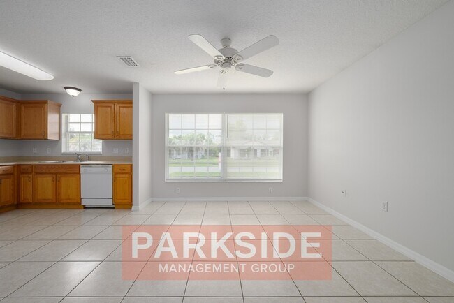 Photo - 152 Cascade St