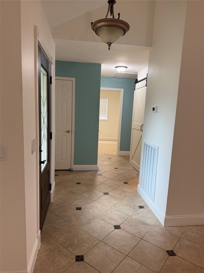 Photo - 3207 E Heatherock Cir