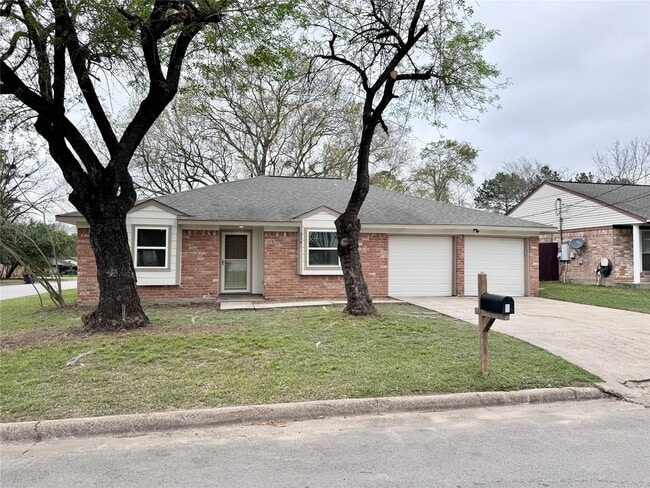 Photo - 2301 N Thompson St