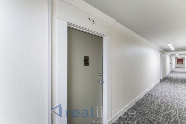 Photo - 5410 Connecticut Ave NW Unidad 708