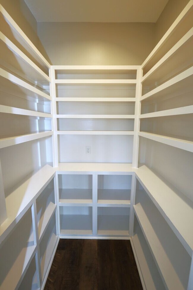 Photo - 121 Floyd Mcneal Dr