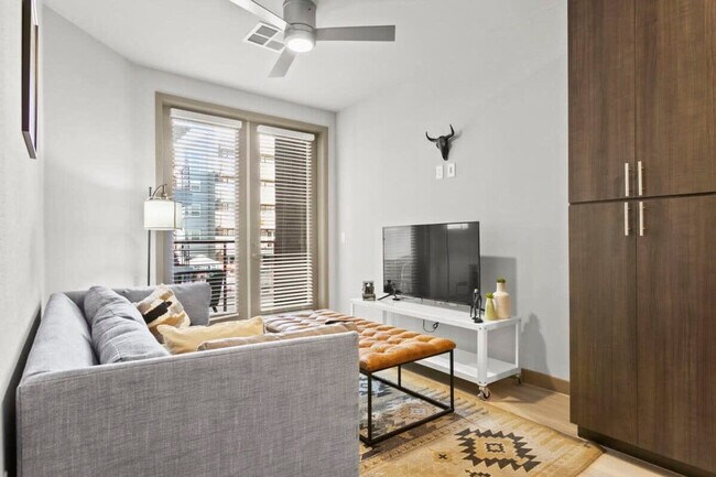 Photo - 400 N 2nd Ave Unit ID1014582P