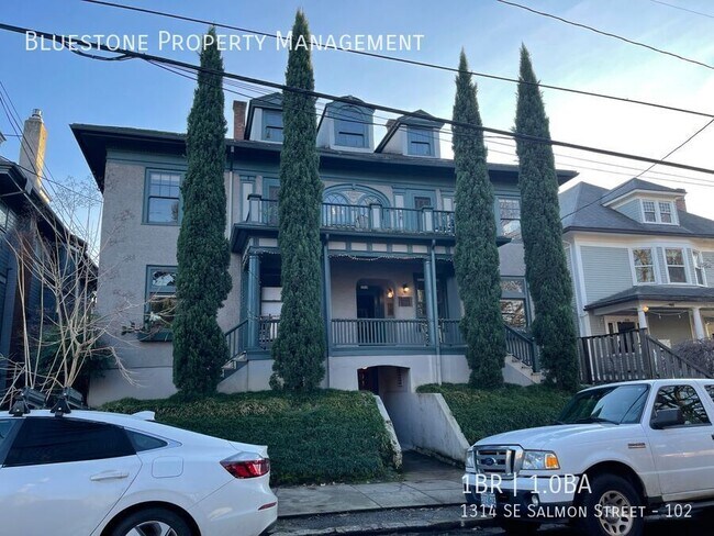 Building Photo - 1314 SE Salmon St Unit 102