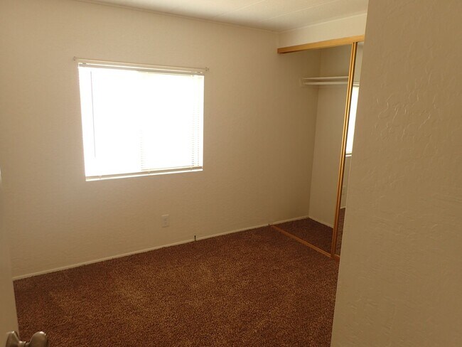 Photo - 1401 W Benson Ave