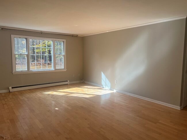 Photo - 416 Springbrook Cir