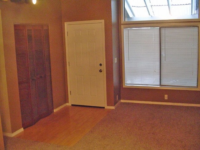 Photo - Kelly Butte area home