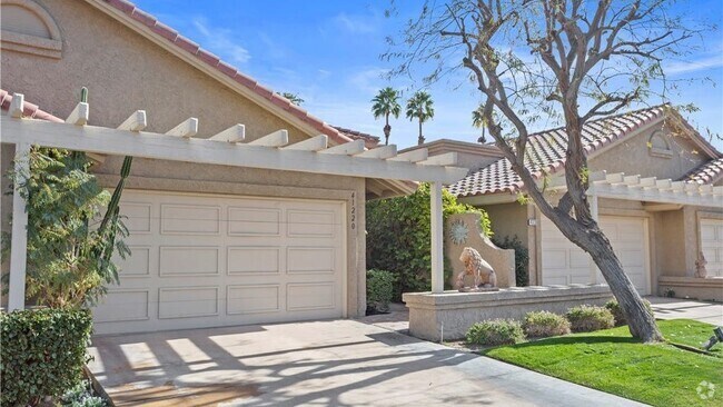 Building Photo - 41220 Woodhaven Dr W Rental