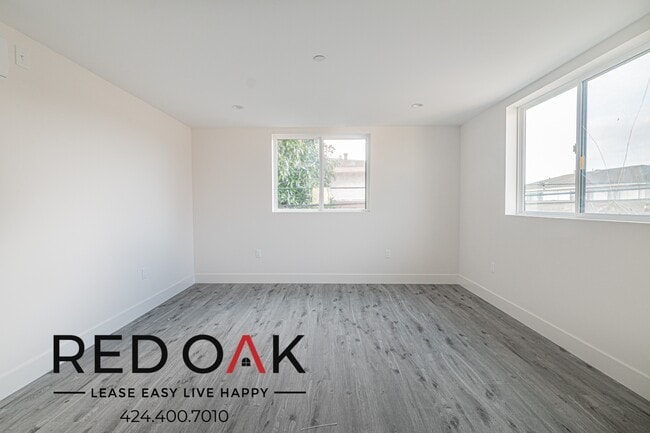 Photo - 11512 Oxford Ave Unit G