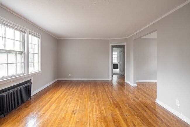 Shaker Lake Apartments