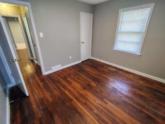 Photo - 1688 Haywood Ave
