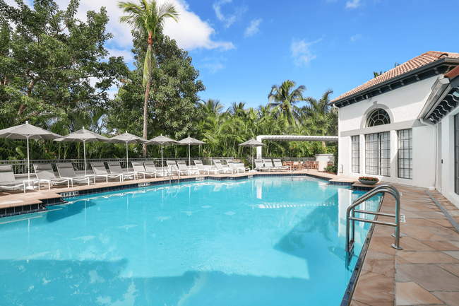 Photo - Promenade at Aventura Apartments