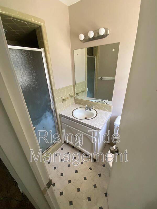 Photo - 1505 Pine Tree Dr