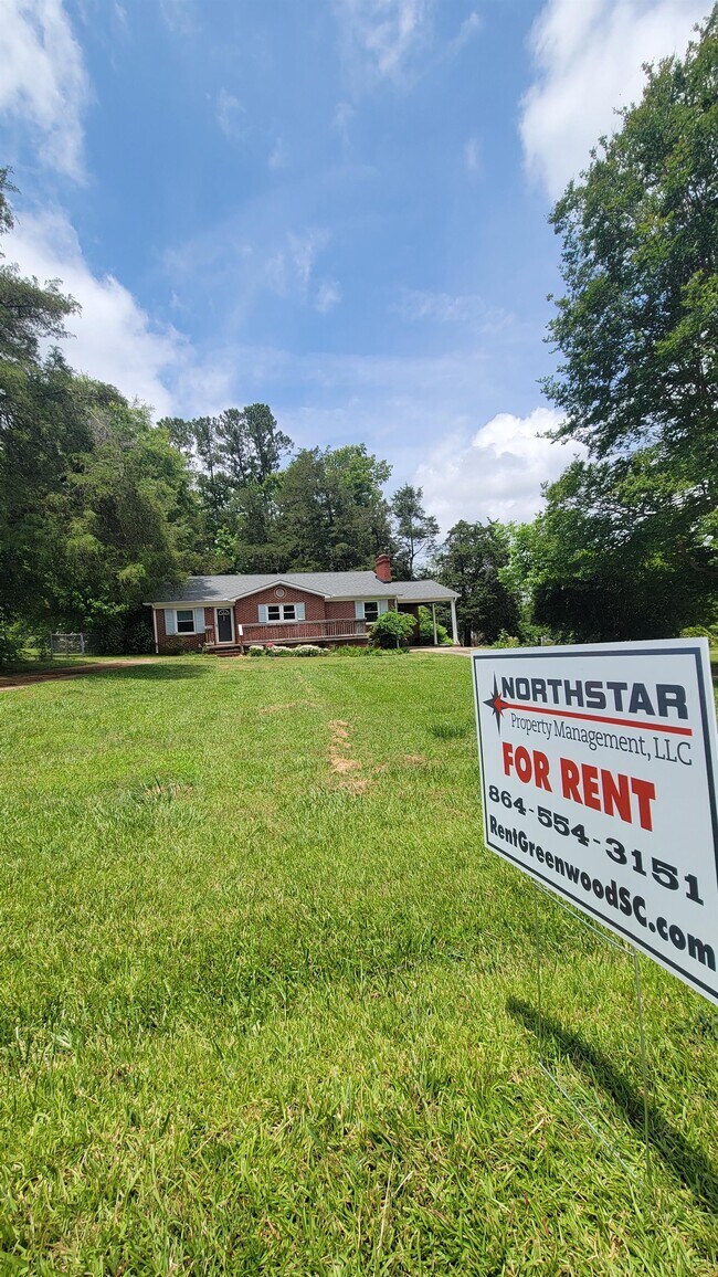 Photo - 103 Roberts Dr House