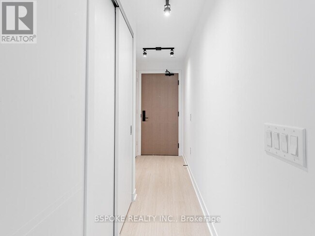 Photo - 195 McCaul St Unit 1404