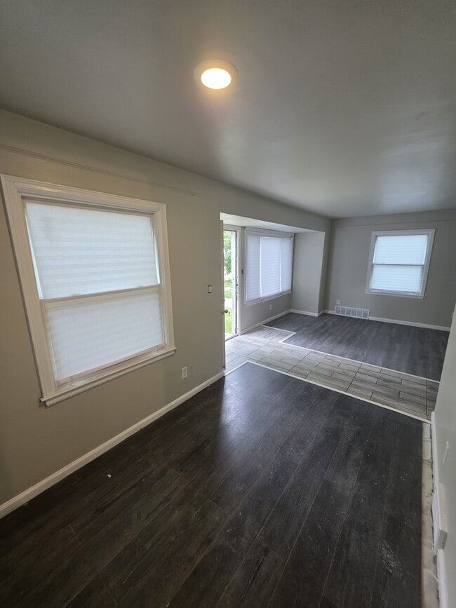 Photo - 9252 Minock St