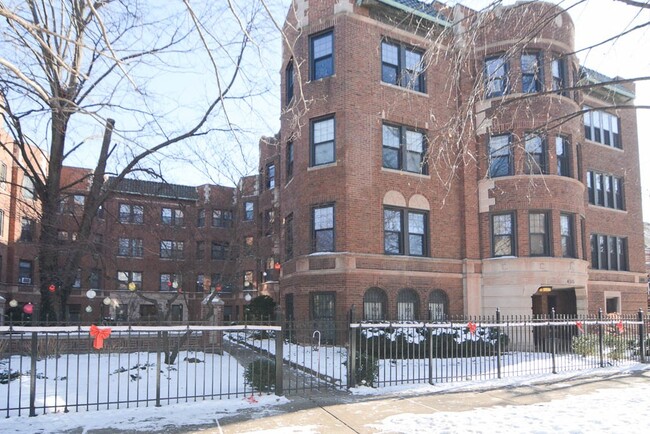 Photo - 4515 N Wolcott Ave Condo Unit B4