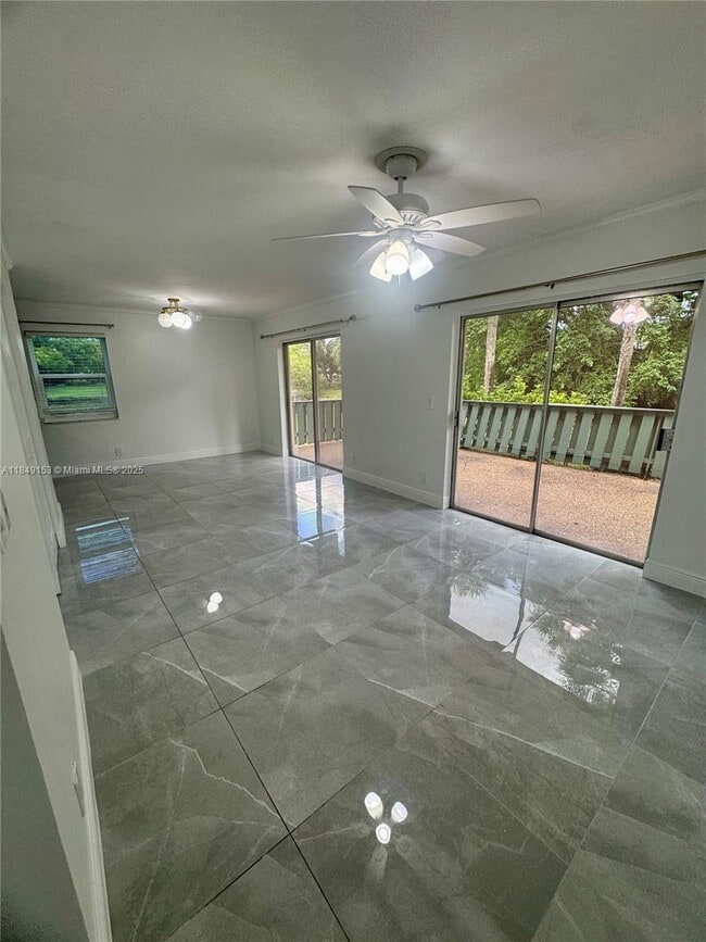 Building Photo - 8921 NW 28th Dr Unit 64 Rental