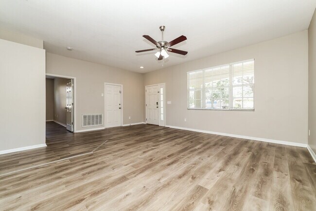 Photo - 6707 Cambridge Park Dr