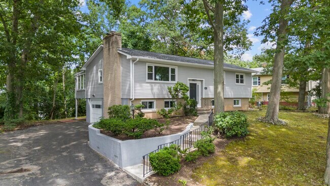 Photo - 245 Homeside Ave