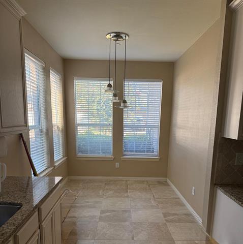 10012 Castlewood Dr