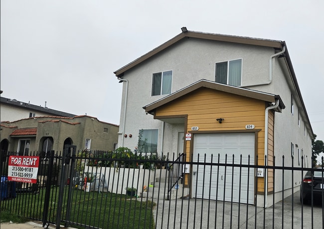 812 E 76th Pl Unit 76(812F)