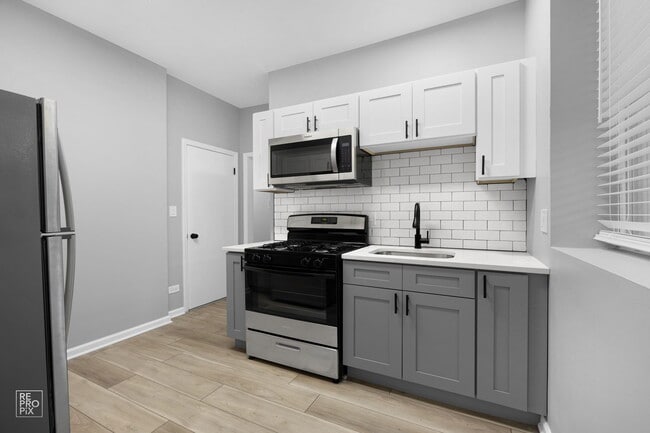 Photo - 4750 S Calumet Ave