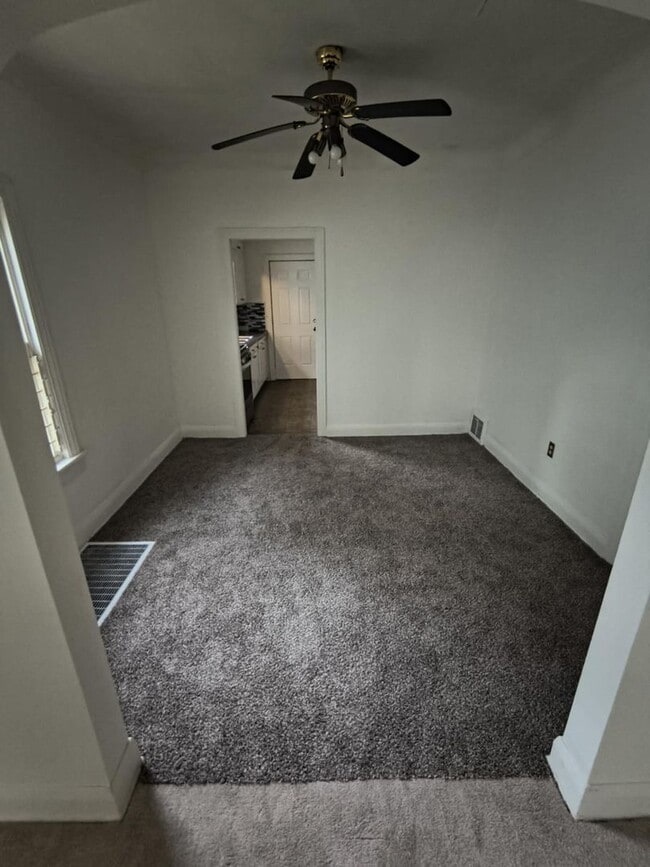Photo - Cute 2 Bedroom with Backyard and Basement