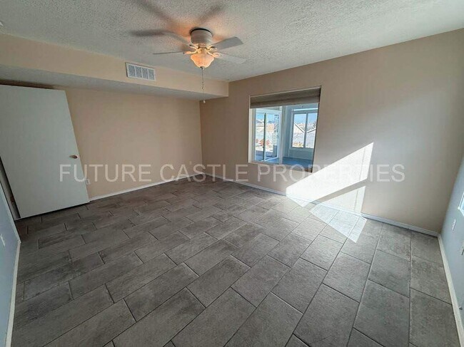 Photo - 10436 Bilboa St NW