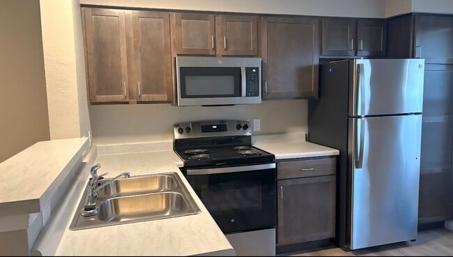 Photo - 701 Lewark St Unit 1A7