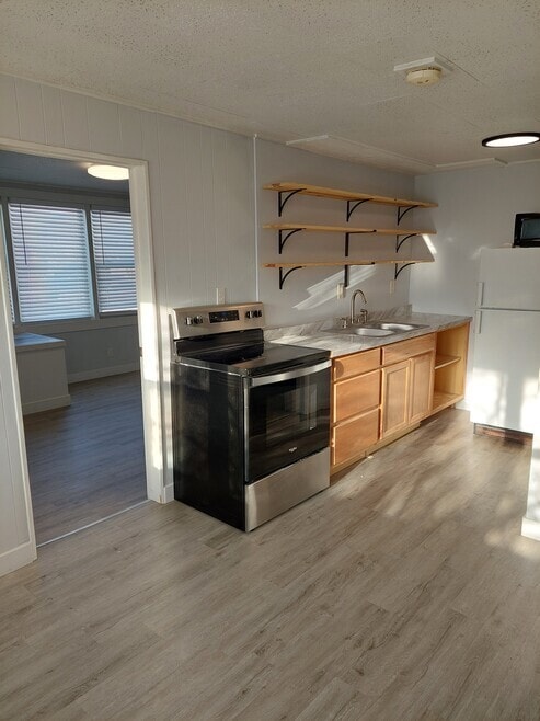 Photo - 1349 E Bridger St Apartments Unit A