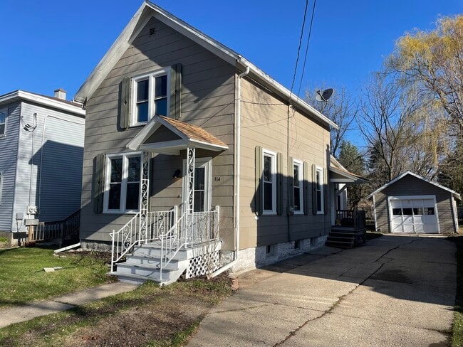 Building Photo - 314 E Lincoln St Rental