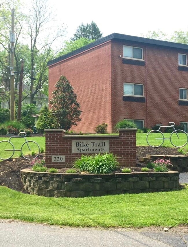 Bike Trail Apartments - 320 Hanna Ave Unit B7