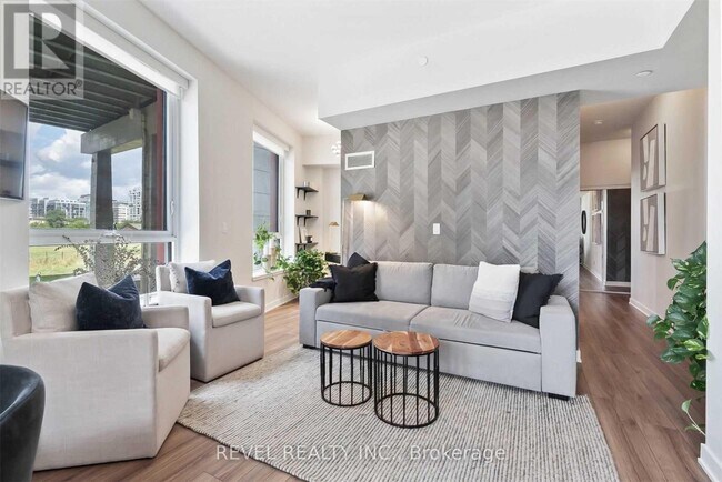 Photo - 50 Bruyeres Mews Unit 215