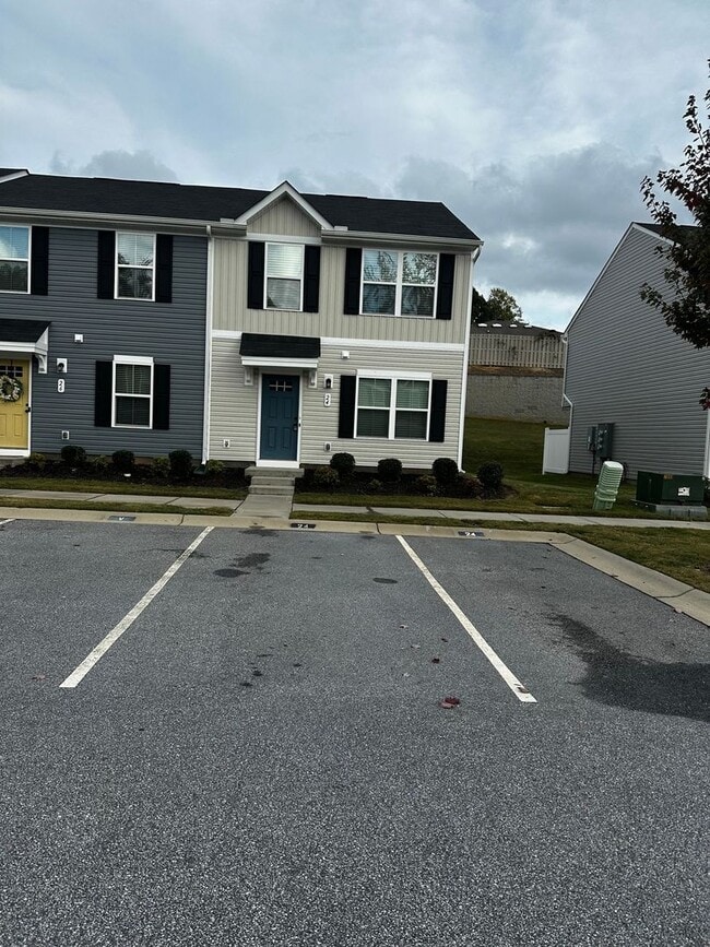 Building Photo - 24 Tidworth Dr