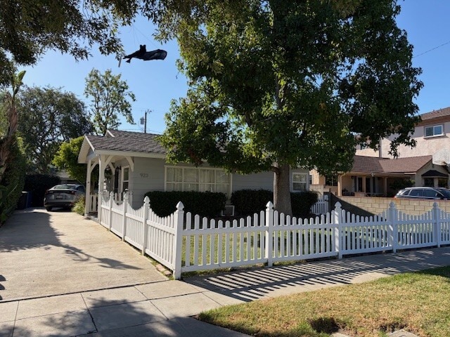 Photo - 925 1/2 N Maple St Unidad 925