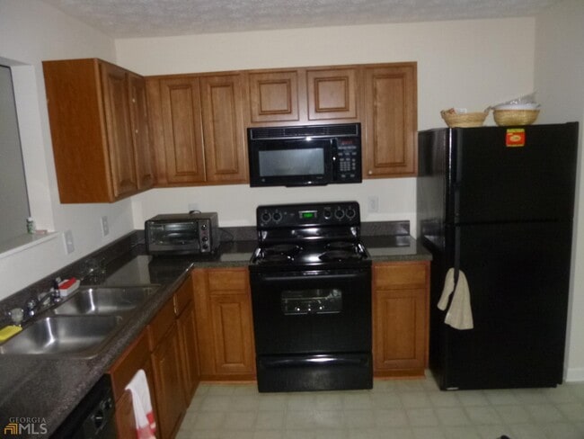 Photo - 1962 Grove Way