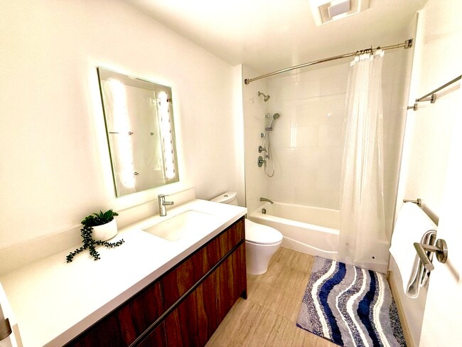 Photo - 1515 Liona St Unit 1515 Liona street # 1607