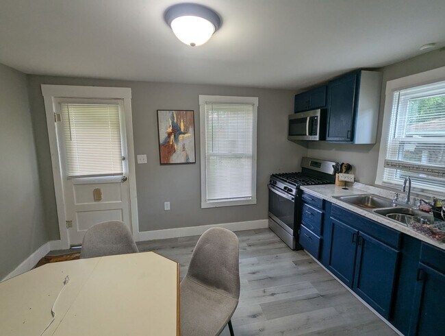 522 W Harrison Ave Unit B