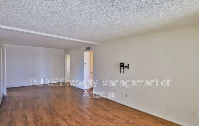 Photo - 231 E 2nd Ave