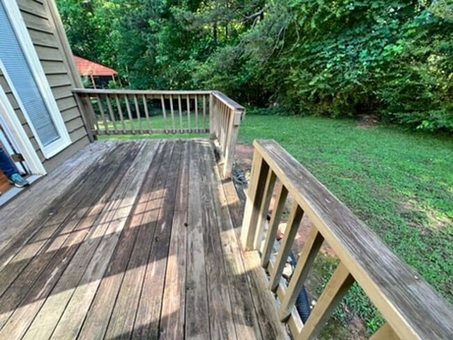 Photo - Rose Hill, 811 Unit 811