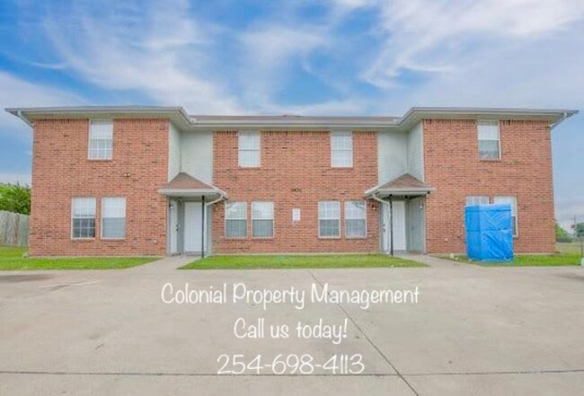 Building Photo - NEW IN MANAGEMENT - AVAILABLE NOW Rental