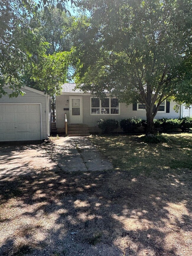 3 Bedroom | 2 Bathroom Single-Family Home ... - 3 Bedroom | 2 Bathroom Single-Family Home ...